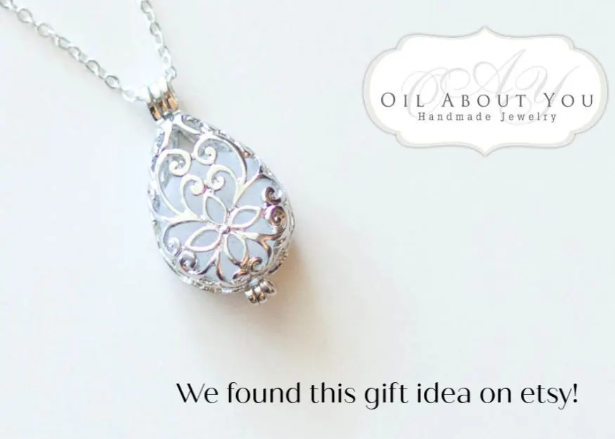 essential oil necklace